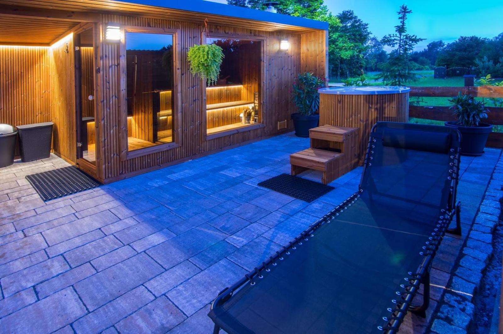Kamien I Sowa Aparthotel Lipinki Luzyckie ภายนอก รูปภาพ